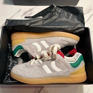 Coolway Gray Sneakers